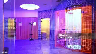 拯救你的酸痛老腰：合肥上班族必备的3分钟自我按摩秘籍！