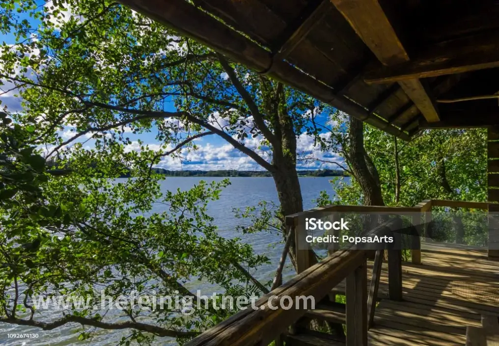 干净整洁的桑拿房