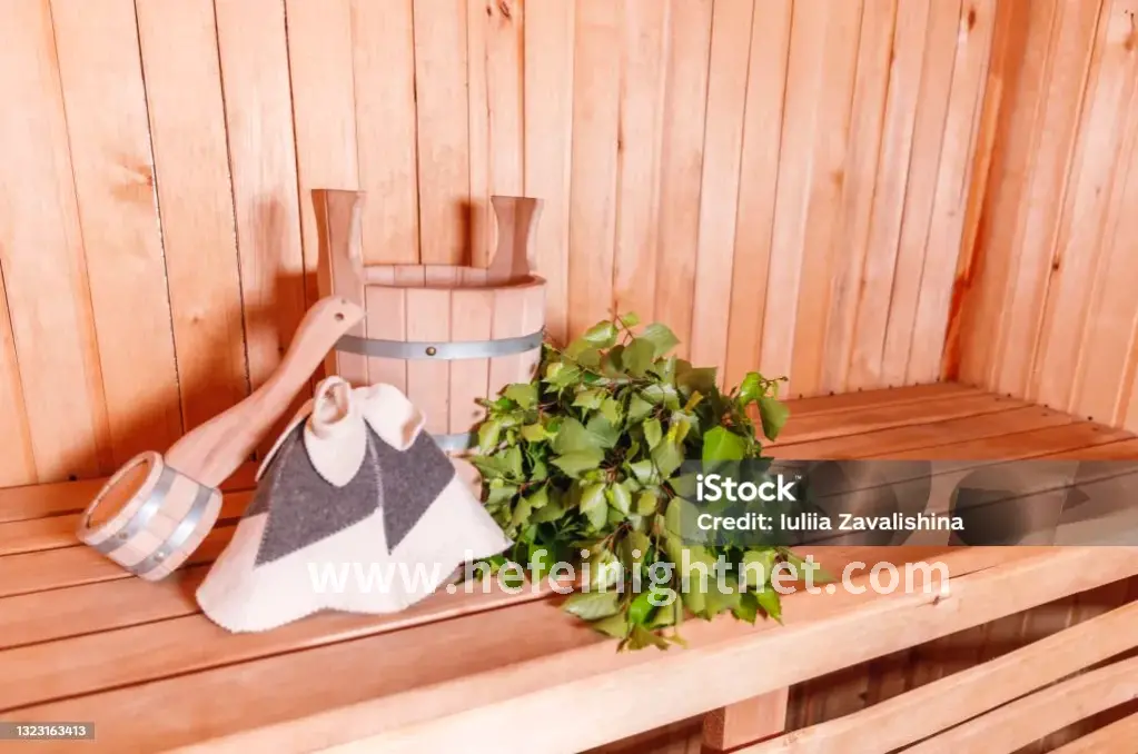 桑拿房内的蒸汽